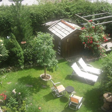 Pension Garni Gerhard Oetz Esterno foto