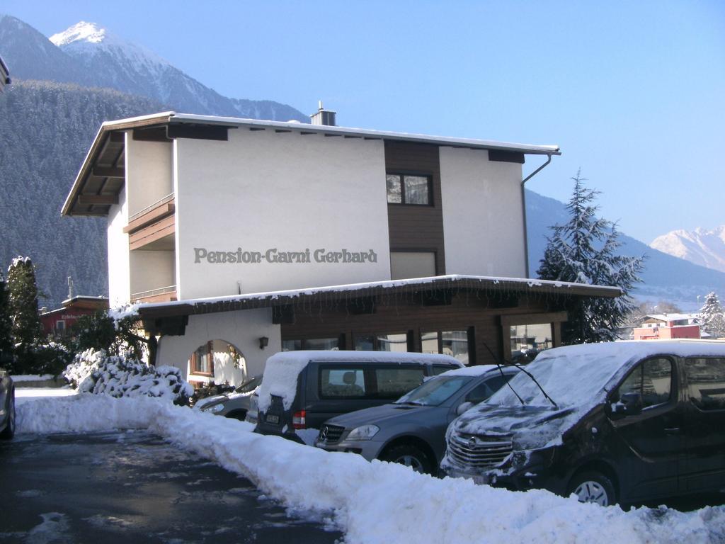 Pension Garni Gerhard Oetz Esterno foto