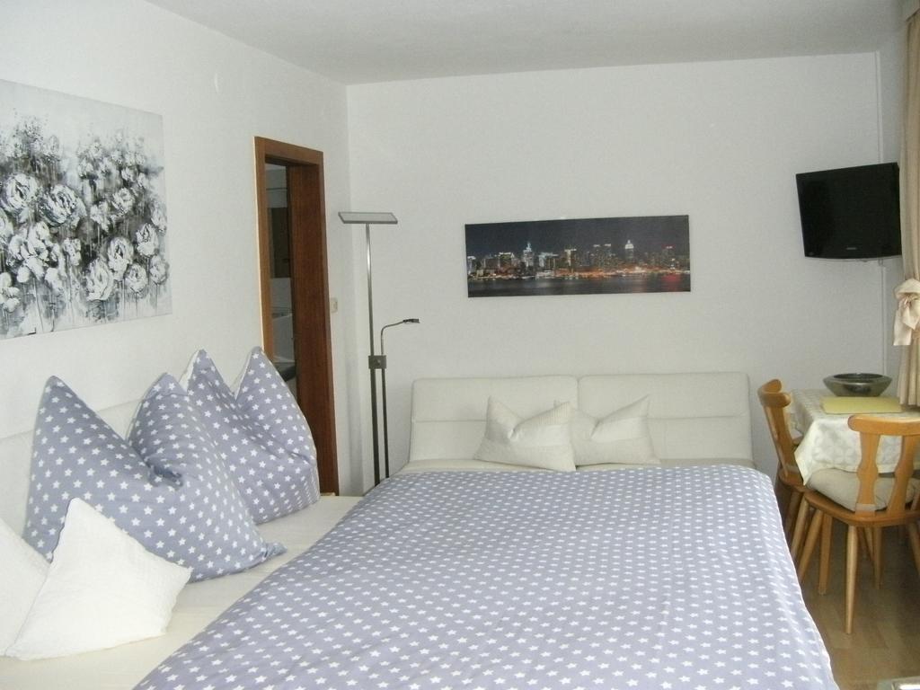 Pension Garni Gerhard Oetz Esterno foto